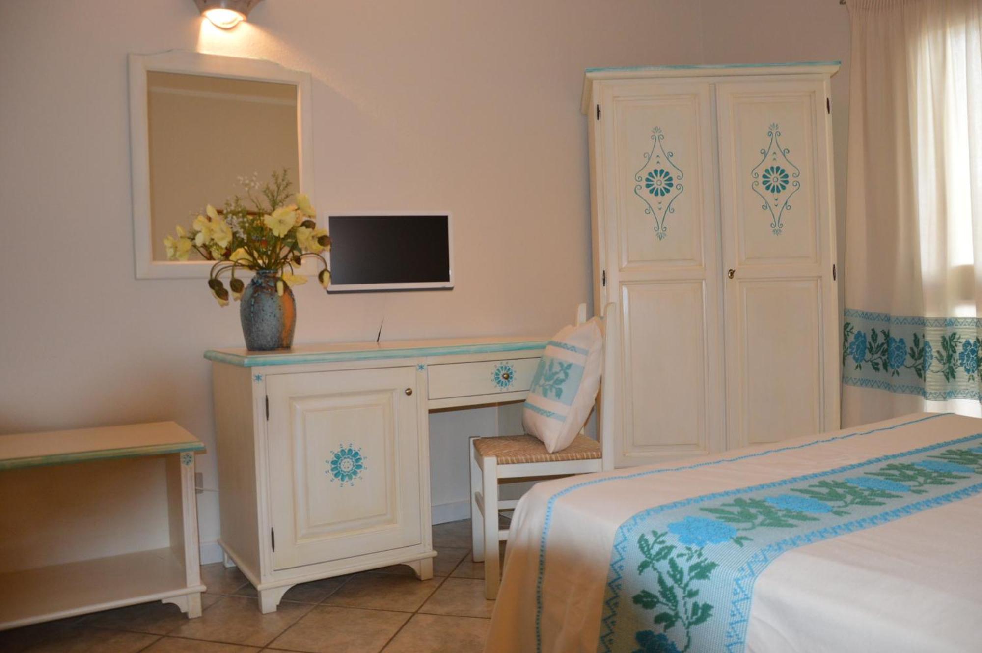 Hotel La Palma San Teodoro  Kamer foto